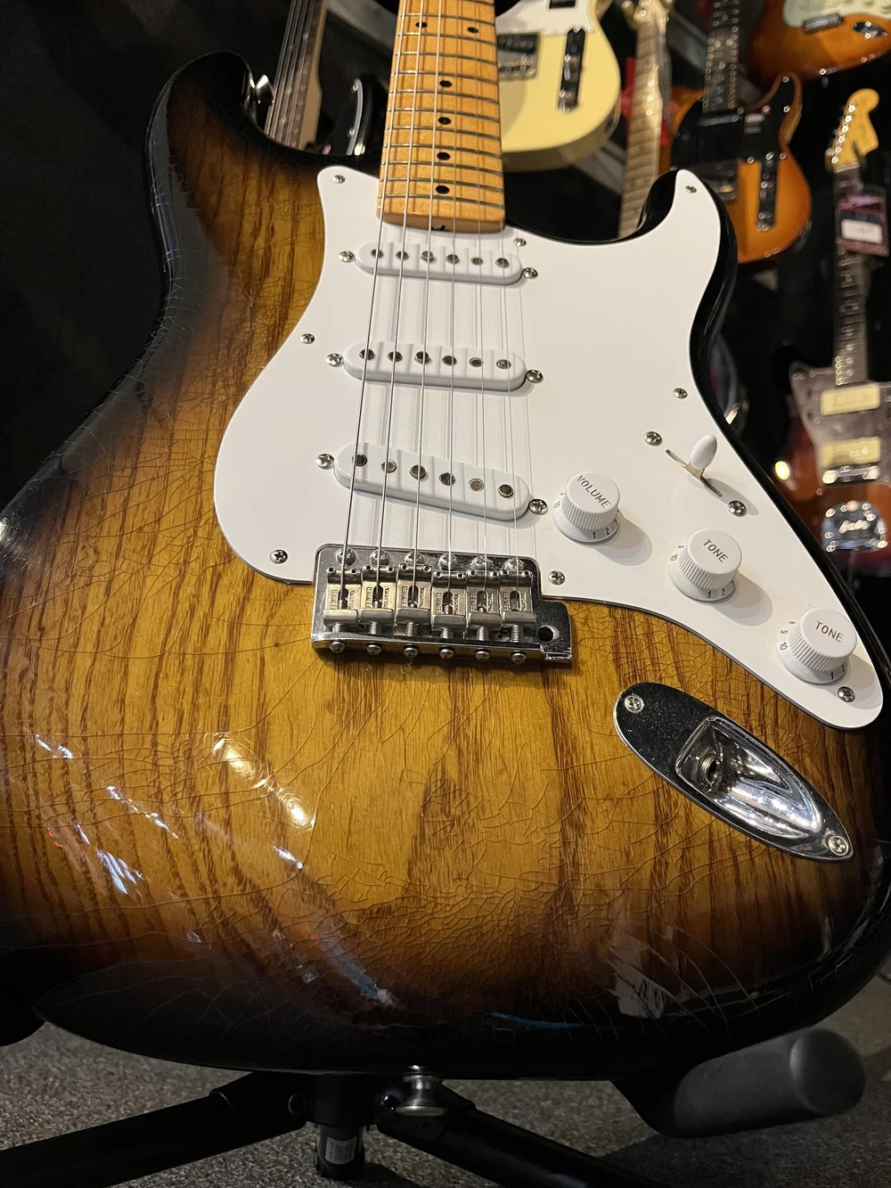 ギター Fender CustomShop '54ReissueEsquireRelic Fender Custom Shop Limited Relic Pinstripe Esquire | Sweetwater