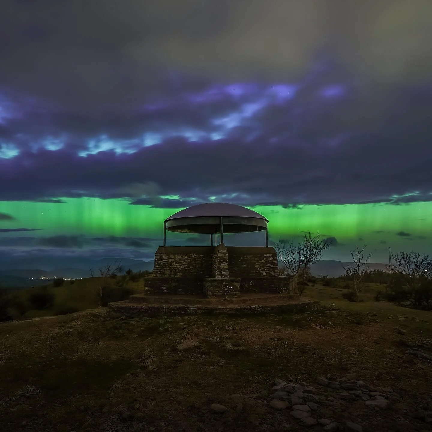 The aurora from scout scar in kendal last night. Thanks to @hireacamerauk without the lens I hired I could have captured this shot as well! A great Sony 14m 1.8 π
#northernnorway #aurora #auroraborealis #northernlights #nordlys #longexposure_shots