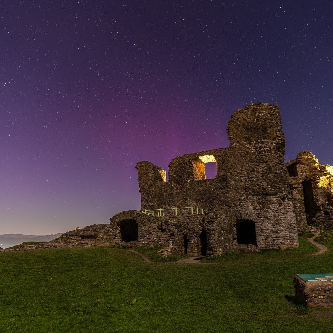 10 MINUTE AURORA⁣
Literally a 10 min show but better than nothing. Shame it wasn't earlier but pleased I've managed to capture it twice in a week! Kendal Castle - 22:50 | 19.4.24⁣
⁣
#thelakelanders #lakesography ⁣
#amateurphotography #lpoty #thecumbr
