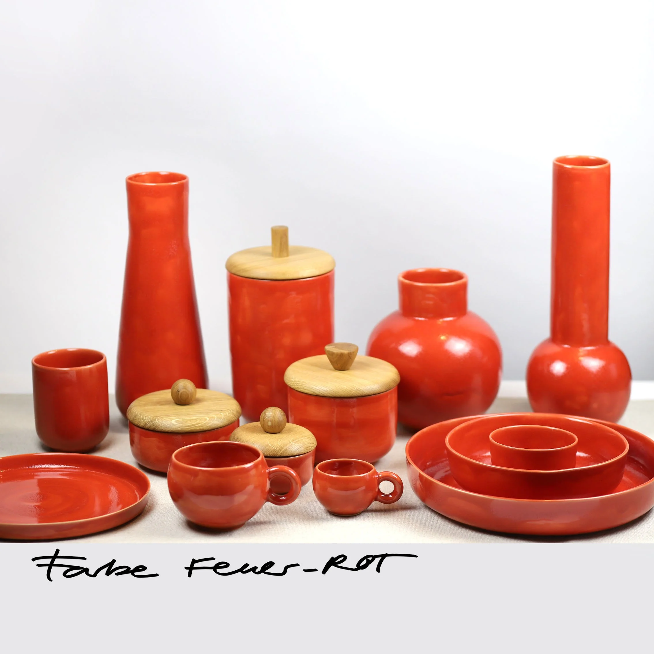 FARBE ROT.jpg