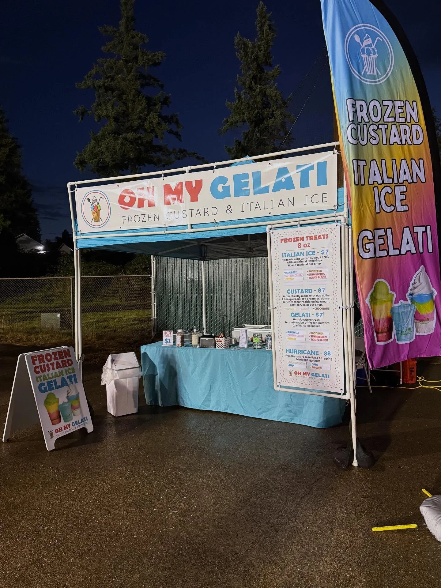 Rain or shine! 🌦️🍦
#GladstoneGladiators #Homecoming