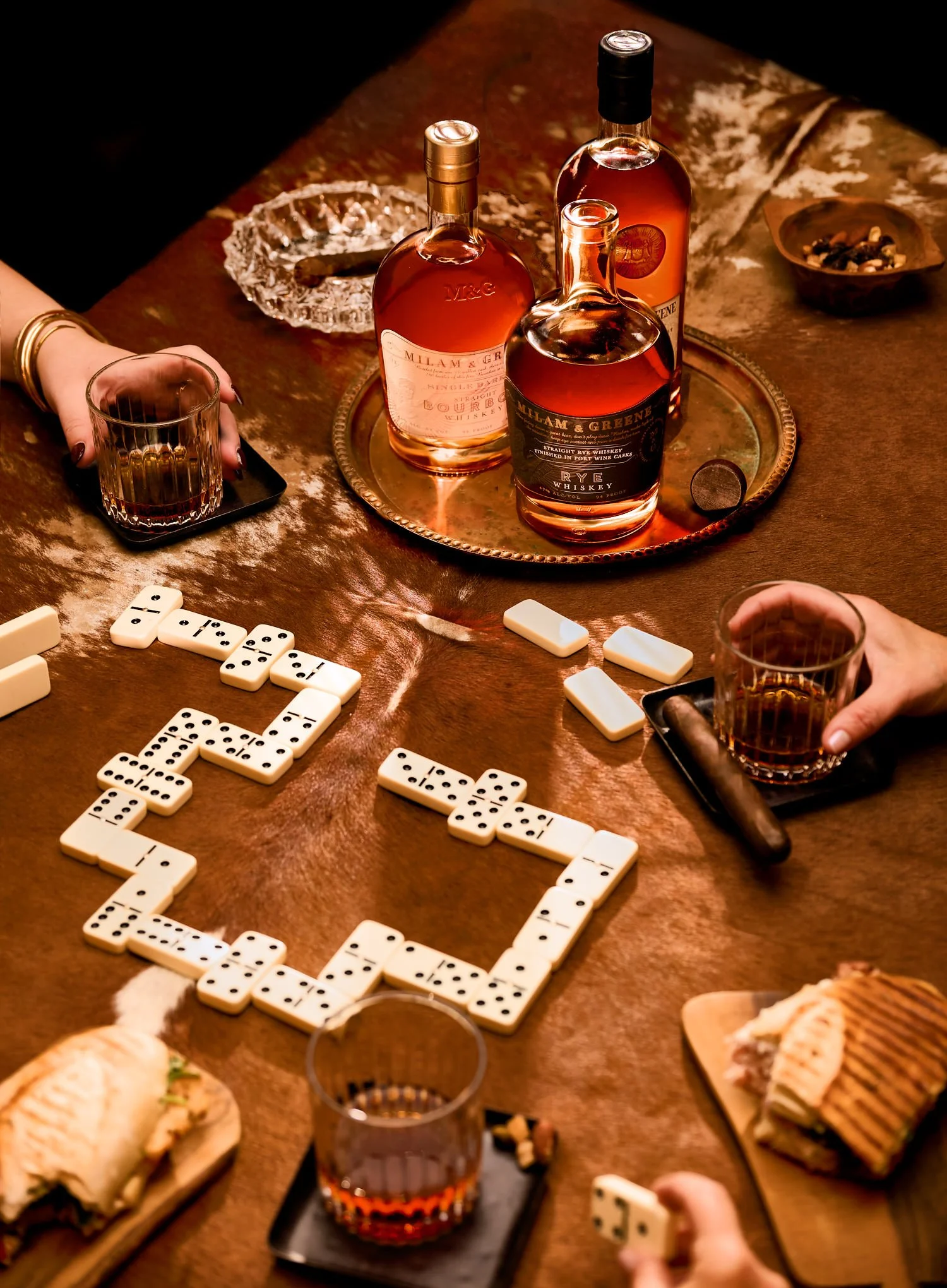 Milam &amp; Greene Dominos Broad View