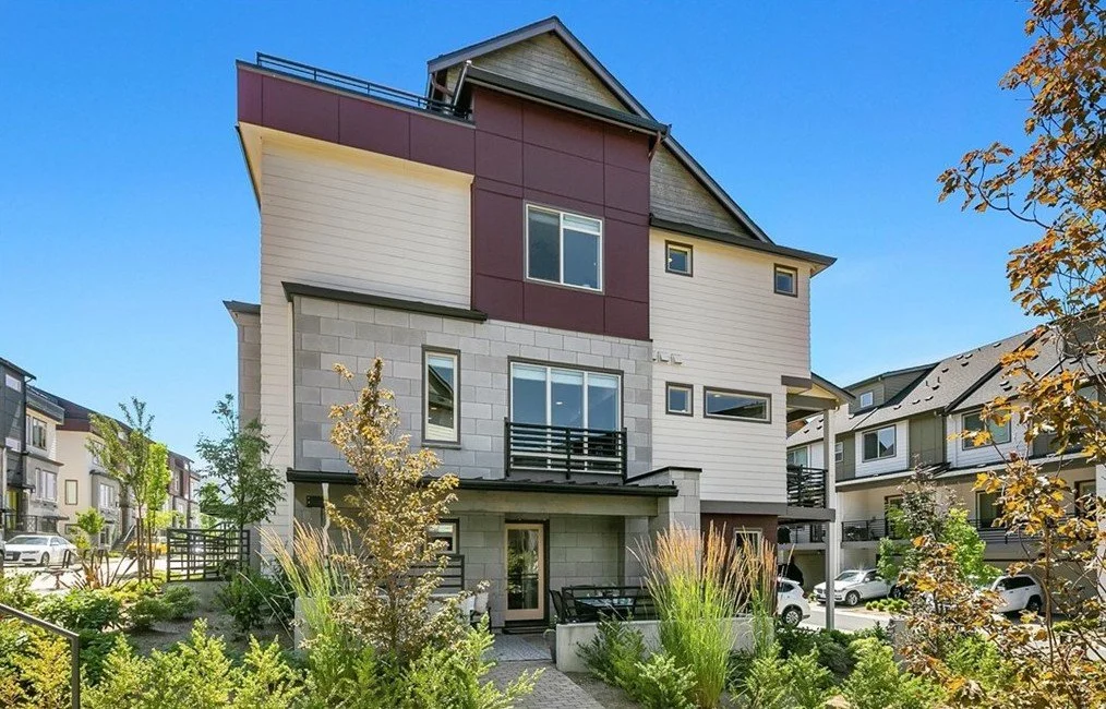 941 6th Ave NE, Issaquah | $1,142,000