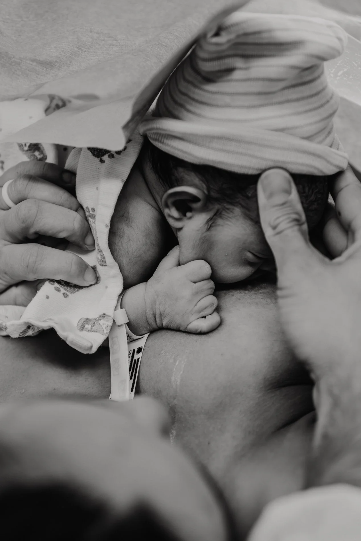 emily santi birth photography-10.jpg