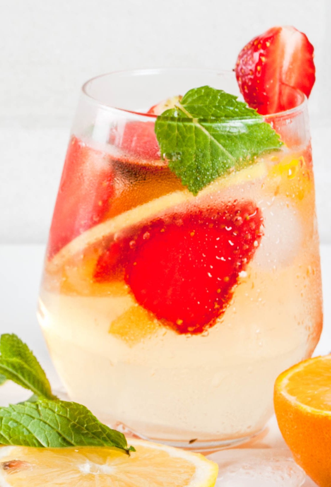 WHITE SANGRIA.jpg