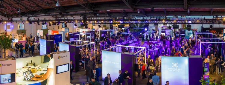 Sfeerbeeld van een bedrijfsevent door W&W Motions