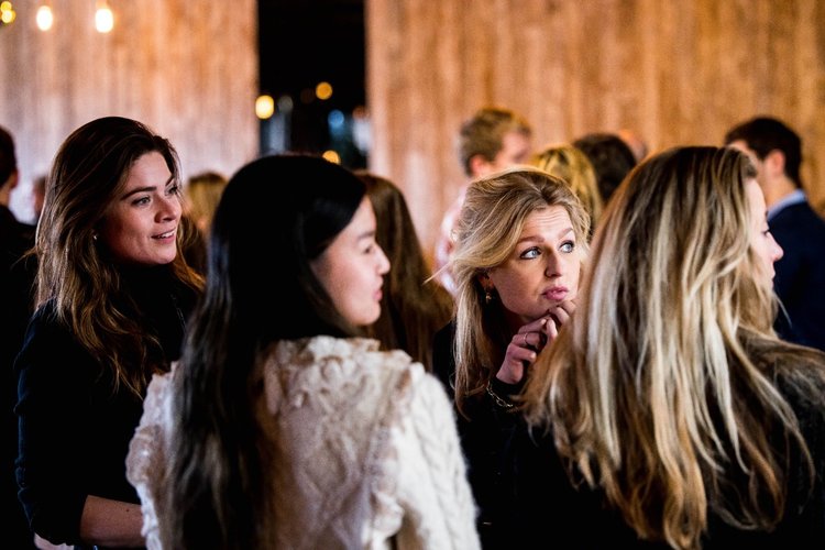 Sfeerbeeld van een bedrijfsevent door W&W Motions