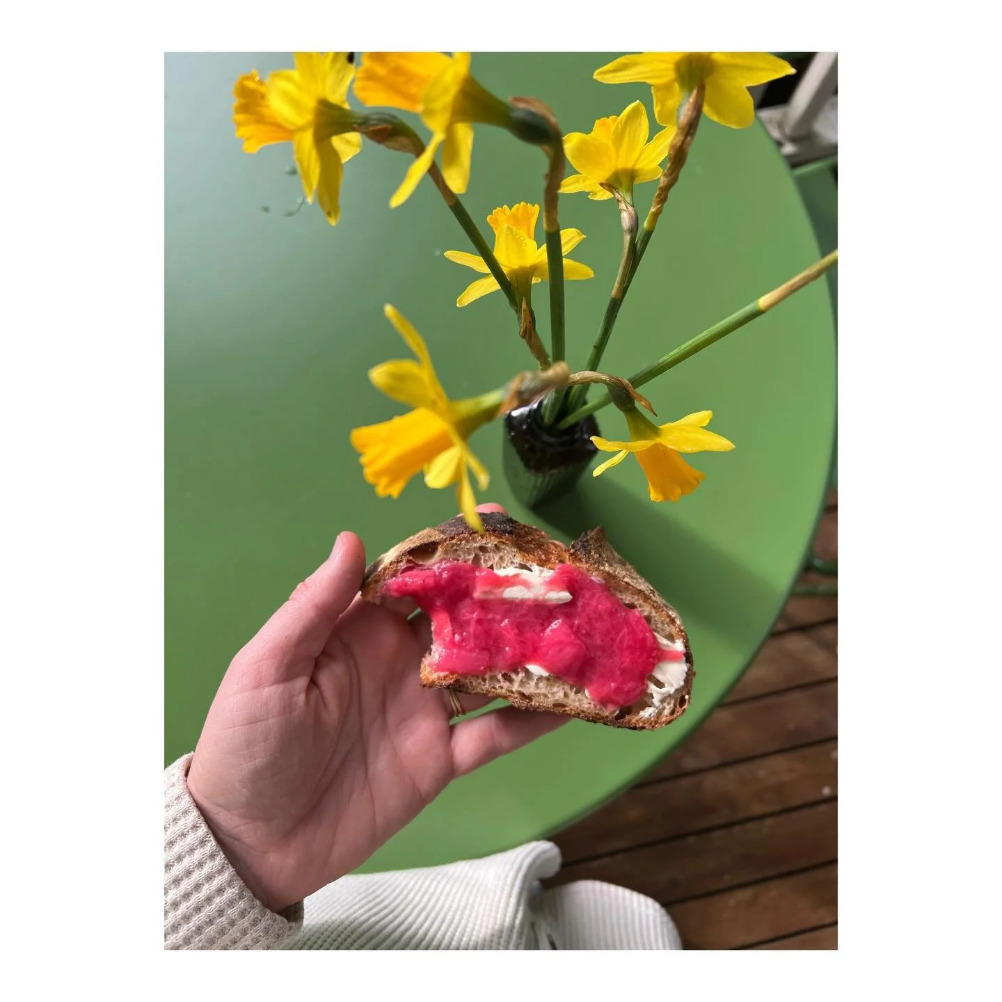 Hiiii it&rsquo;s me &mdash; still here, still baking. The aLgOriThiM has been making me flop sweat of late (the ads 😵&zwj;💫 the emotional whiplashhhhh 😵&zwj;💫😵&zwj;💫😵&zwj;💫) so experimented these past weeks with NOT posting Tuesday order remi