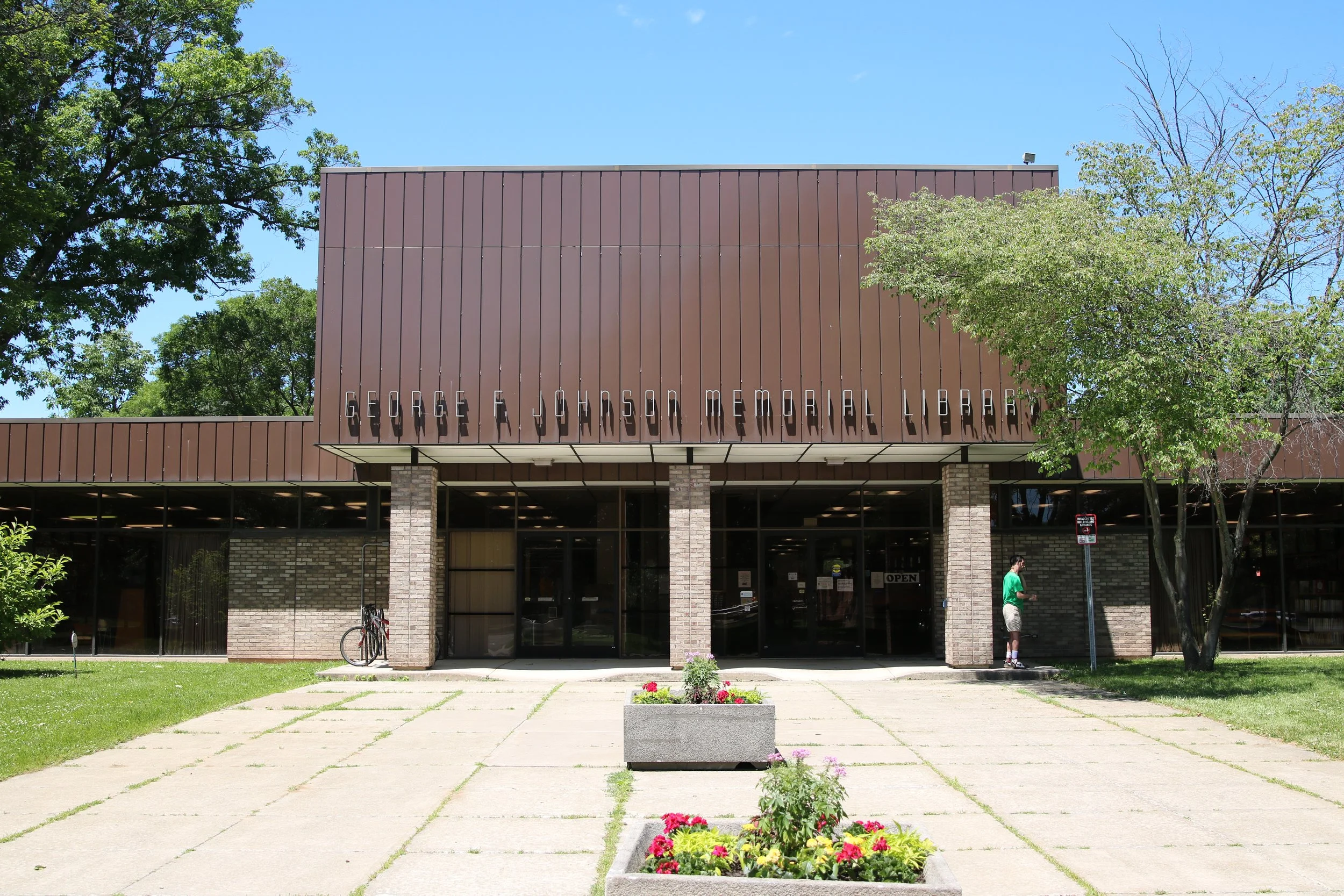 Solo painting exhibition at George F. Johnson Memorial Library