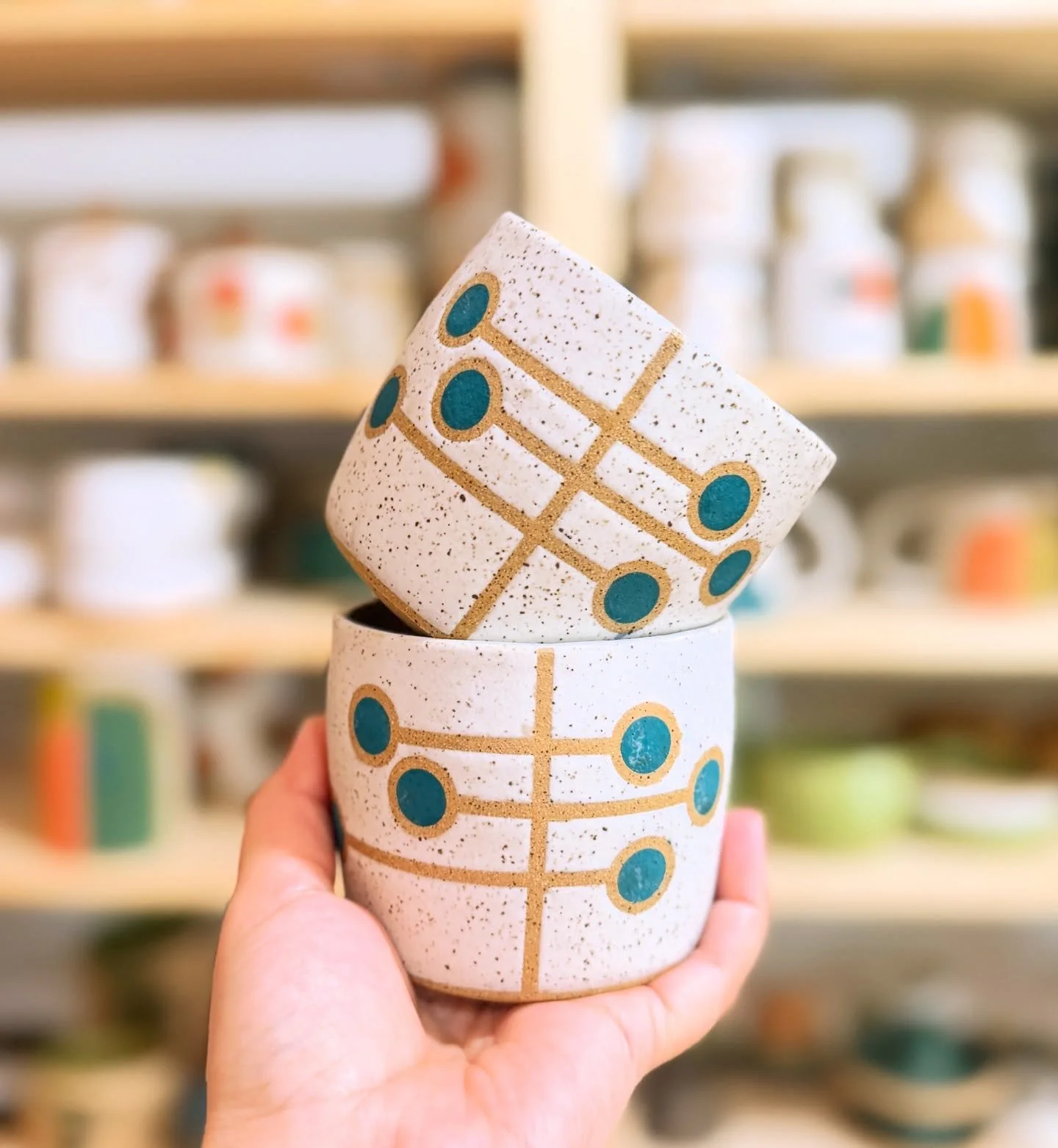 New design is here! 🙌
If you love it as much as I do, show it some love pls!!☺️🎉✨