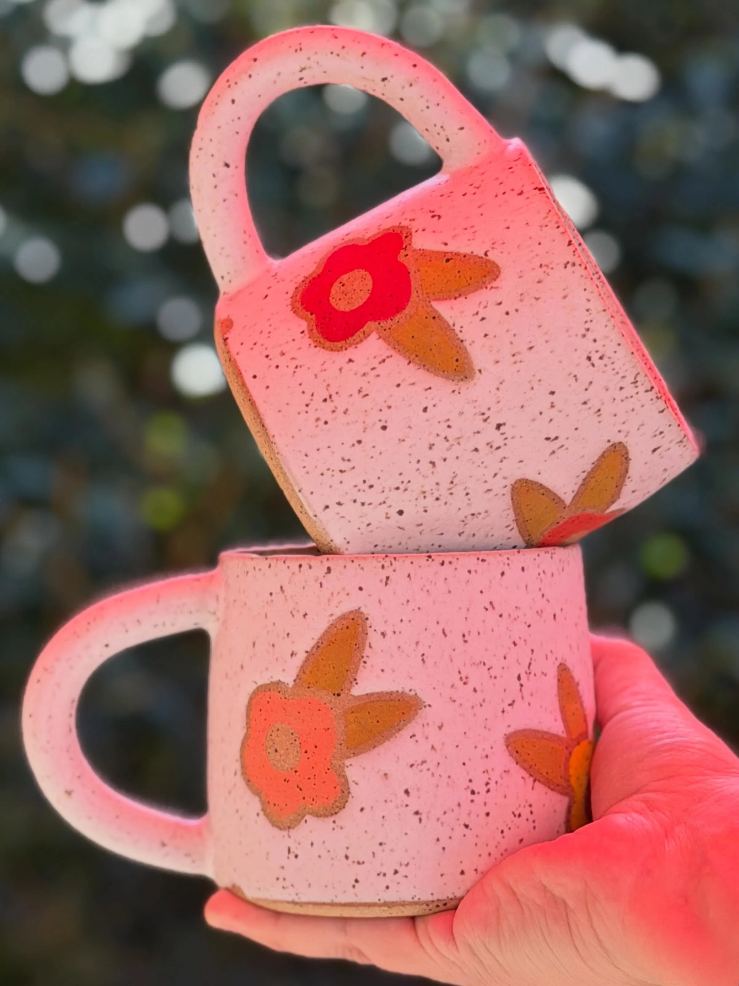 ✨ New design mugs are here and ready for @renegadecraft 📣
There are more colors waiting for you in my booth this weekend!😉 Come see them in person and find your favorite! ☕️✨