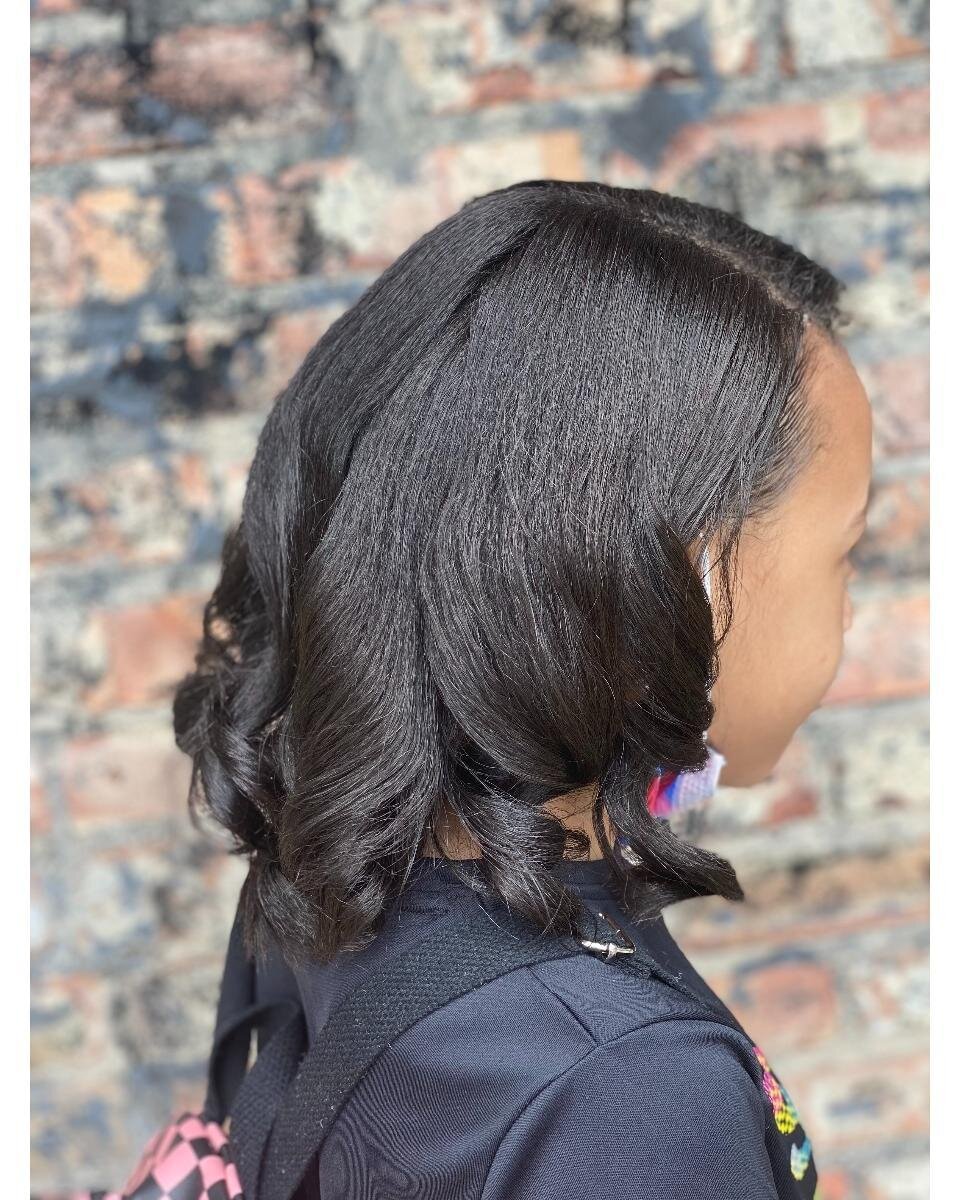 Ready to get those kiddos looking fresh for the sunny spring days ahead? ☀️ Let S4K be your go-to for all things hair care! From coils to curls and everything in between, we've got you! 💇🏾💇🏾&zwj;♀️

Get ahead of the game and book your appointment