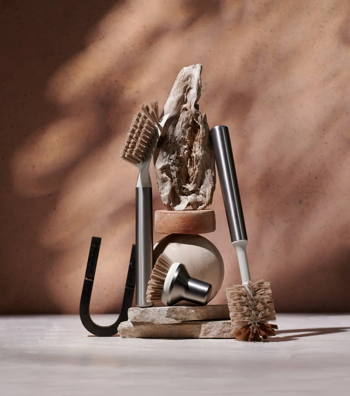 SCENE_04_BRUSH_STEEL_Set_R.jpeg