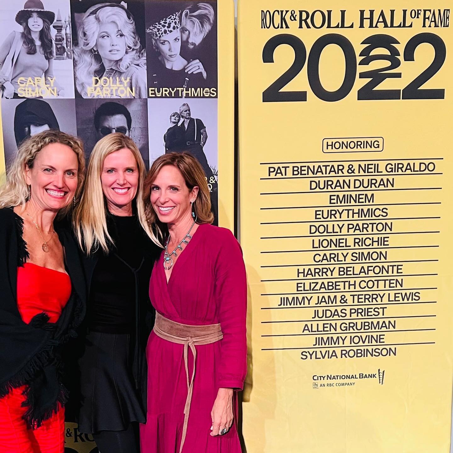 What a special treat get to go to the kick off party for the one and only Rock &lsquo;n&rsquo; Roll Hall of Fame! Especially with these two beauties that I have known for a lifetime. So fun to have them here in LA for such a special event 🎸🎵🌟 
#ro
