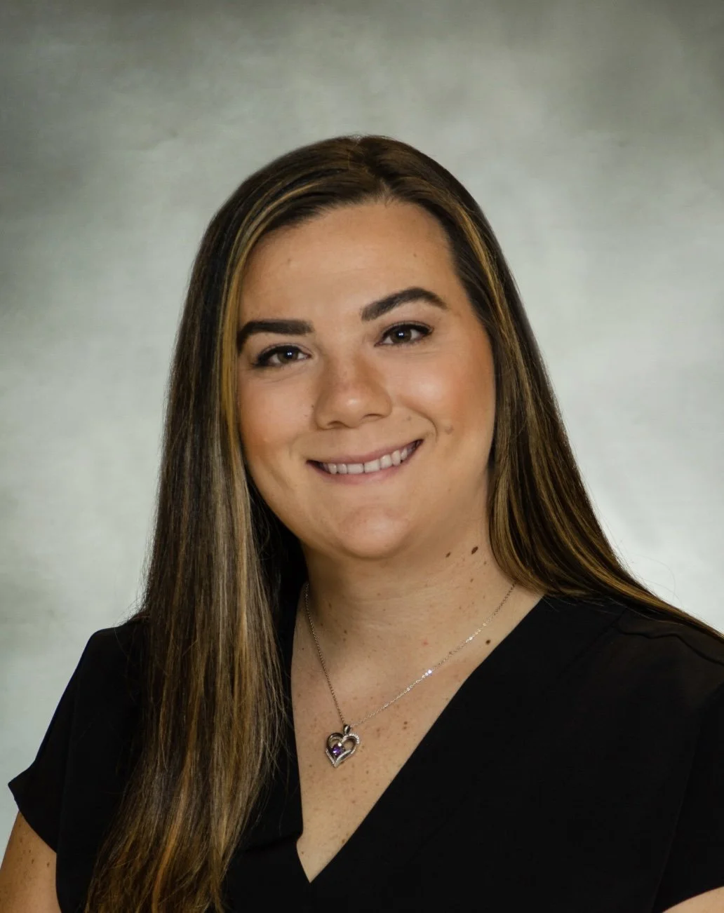 headshot of Elizabeth