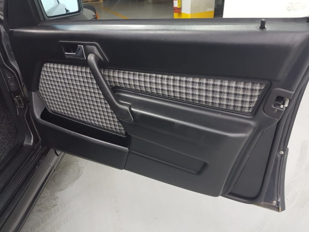 Mercedes+190E+-+Restored+--9.jpg