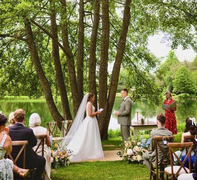 C&L exchanging vows @ Albury Fisheries