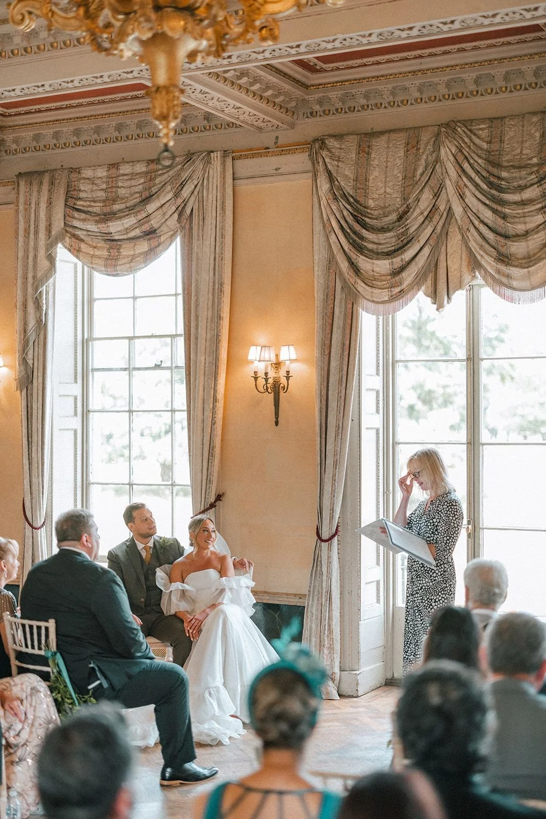 M&M Hampton Court House