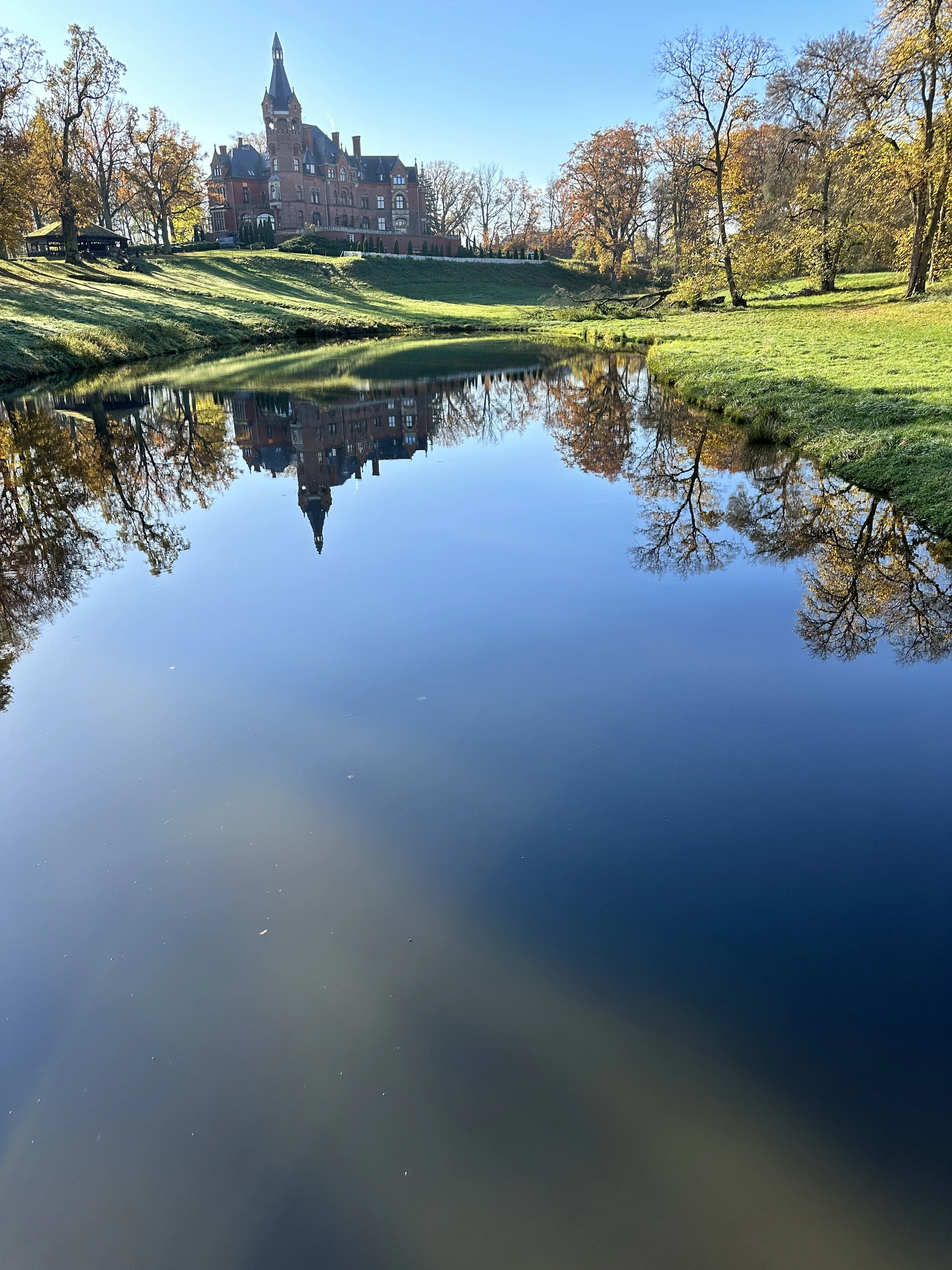 3-day Nervous System & Immune Boost Yoga Retreat with Mateusz Iwulski & Maria Birnbaum in Wąsowo Organic Farm near Poznań, Poland, The Weekend of 14. — 16. November 2025