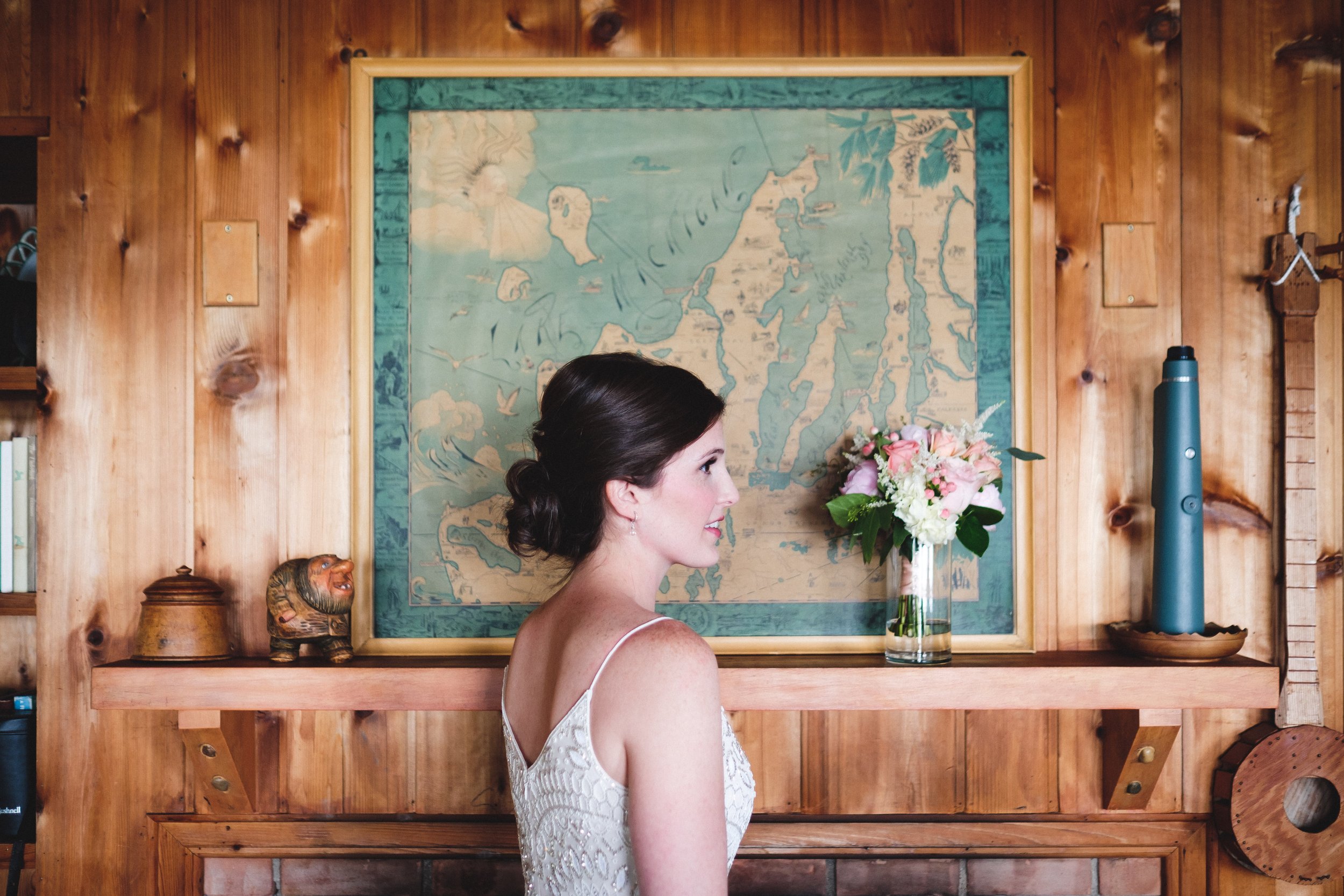 bride with map of Michgan lakes