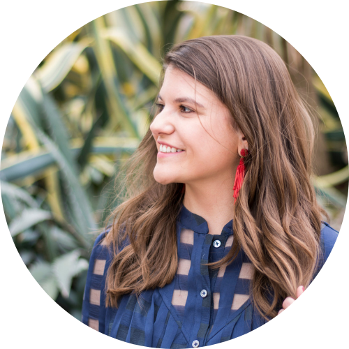 Allianna schneider moximchalk owns a meal prep delivery service focused in western pennsylvania. She focuses on healthy, paleo friendly recipes.