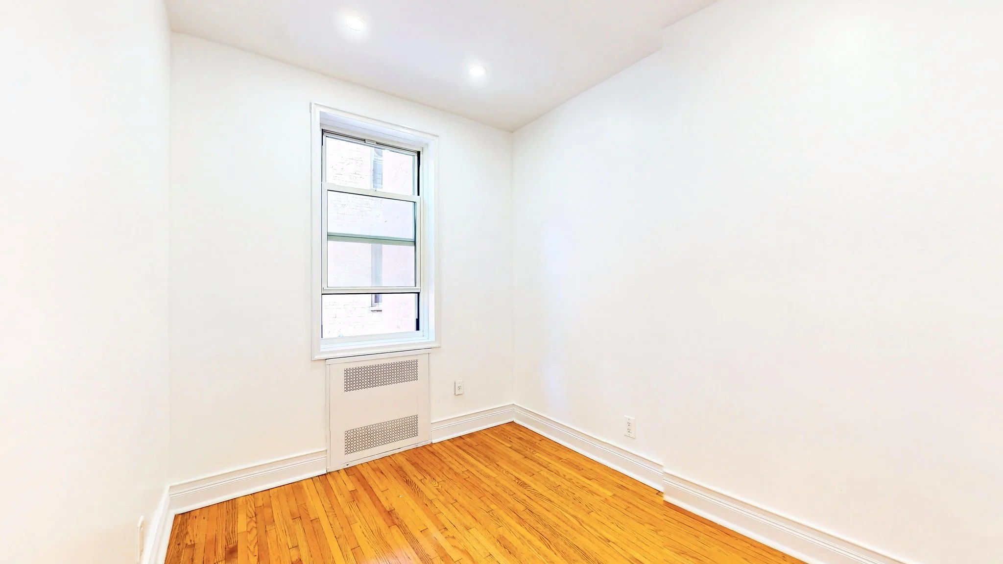 65-36-Wetherole-Street-101-Rego-Park-09202026_113000.jpg