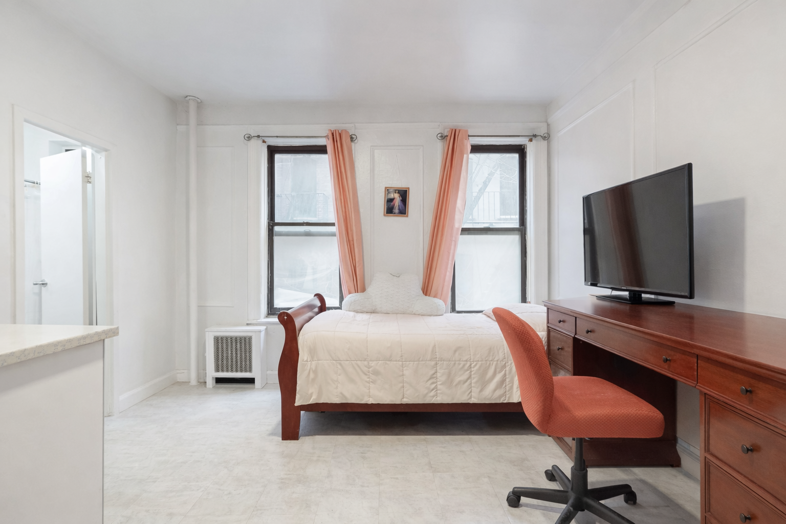 Multipurpose bedroom with natural light.png