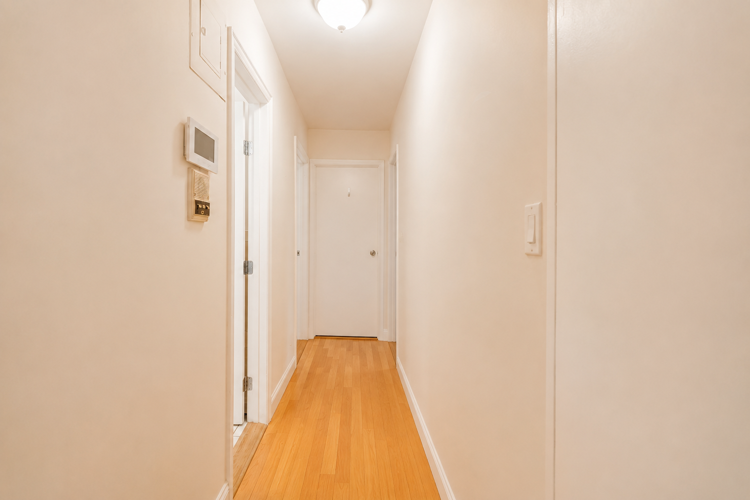 21 37-66 37A Jay Avenue Decluttered.png