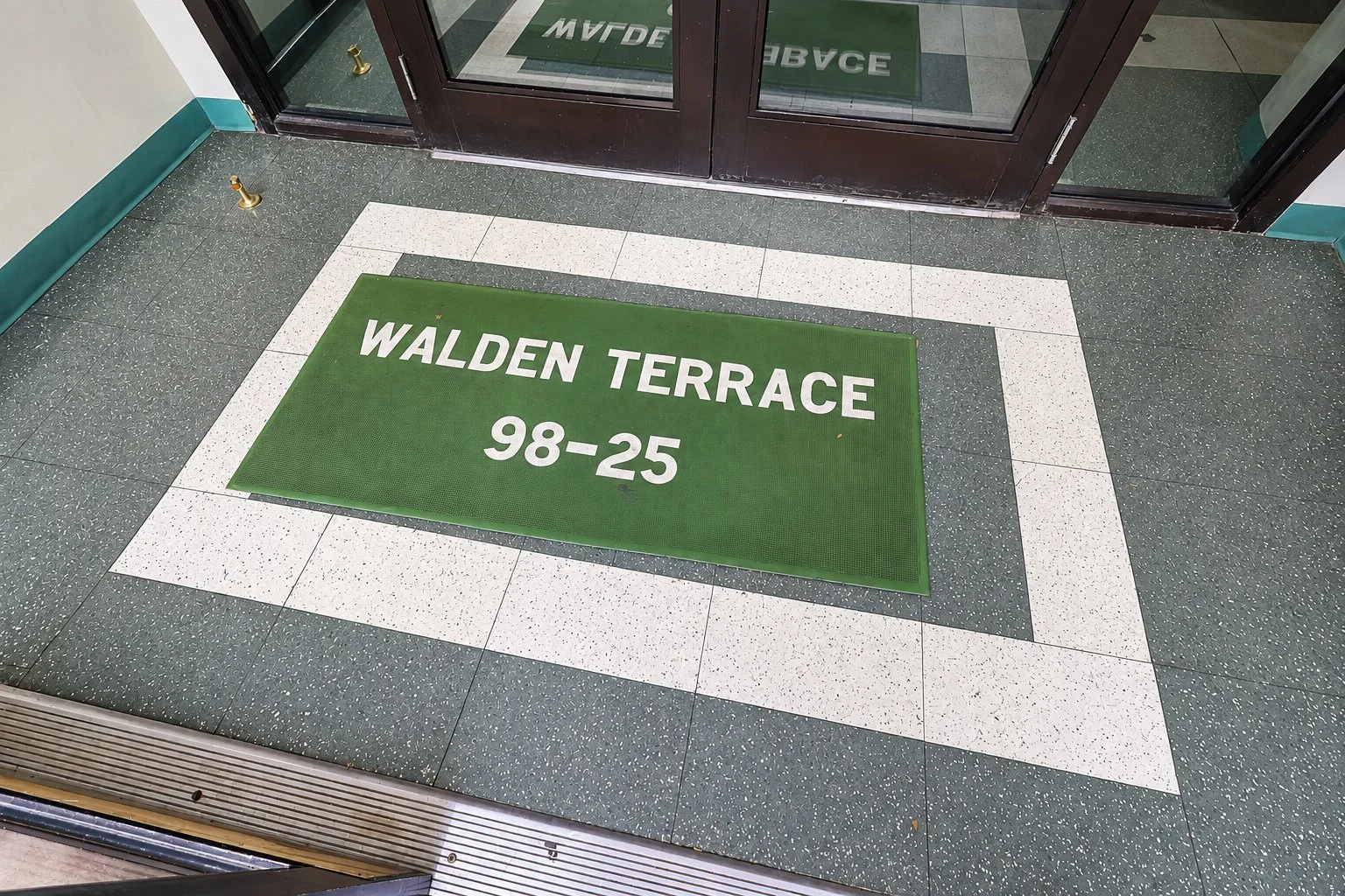98-25-64th-Road-8C-Rego-Park-LOBBY-4.jpg