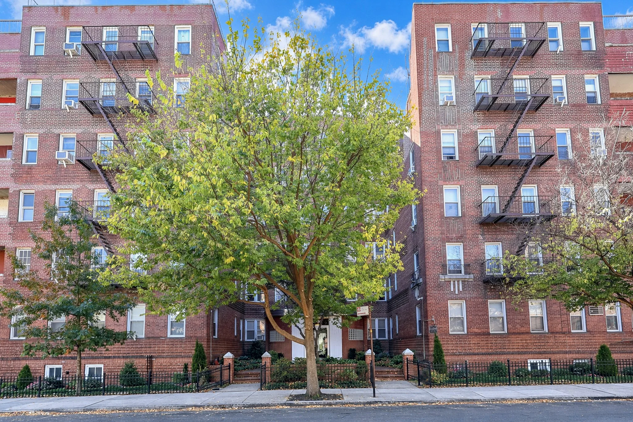 65-36-Wetherole-Street-101-Rego-Park-FRONT.jpg