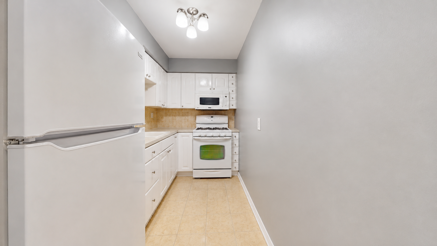 13 57-45 74th Street 302 Decluttered.png