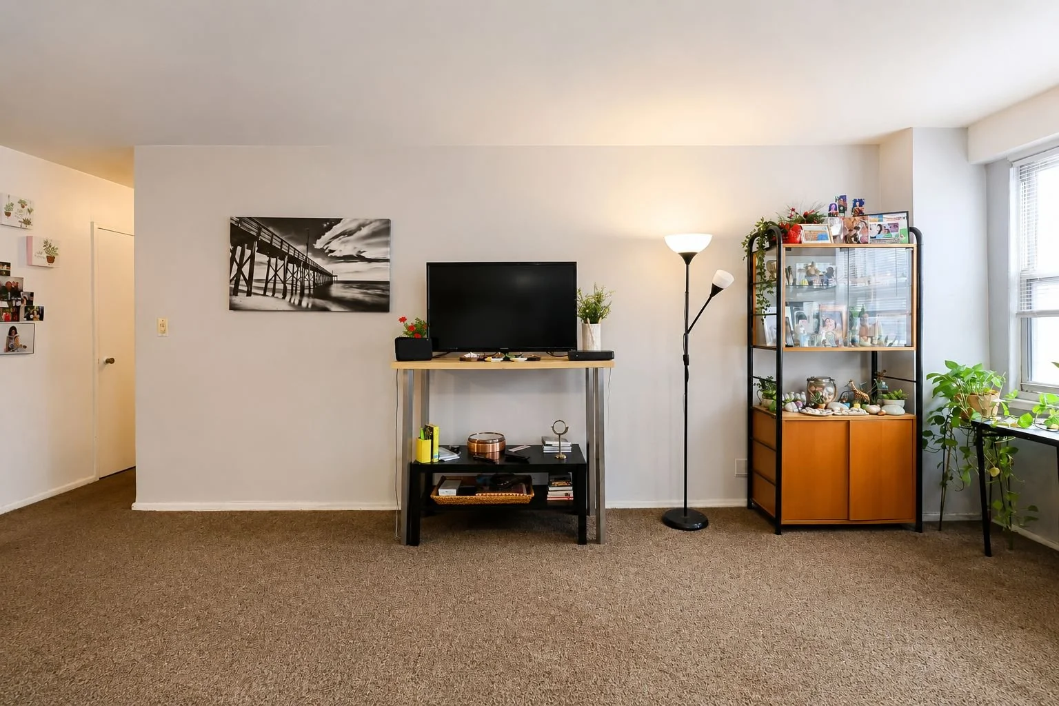 29 - 43-10 Kissena Blvd 6H - Decluttered.jpg