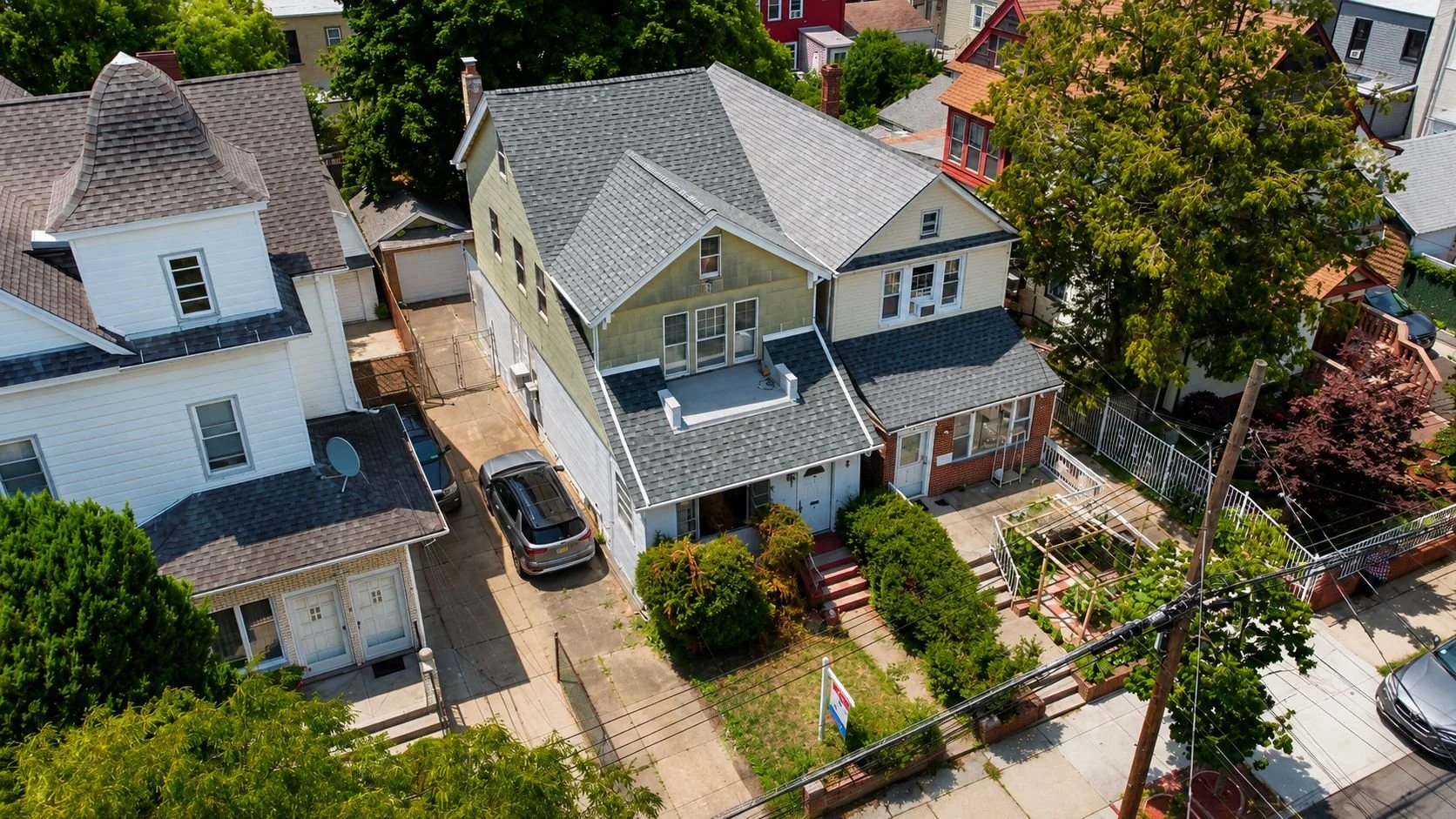 03 - 91-20 87th Street - Decluttered.jpg