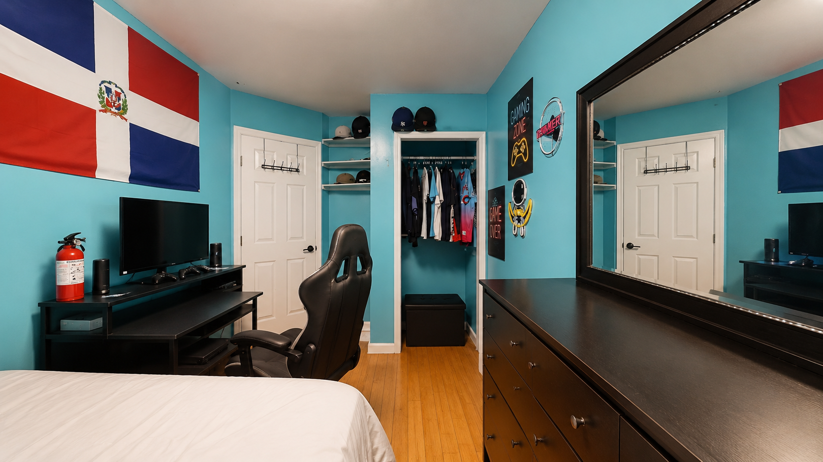 20 - 244A MacDougal Street Decluttered.png