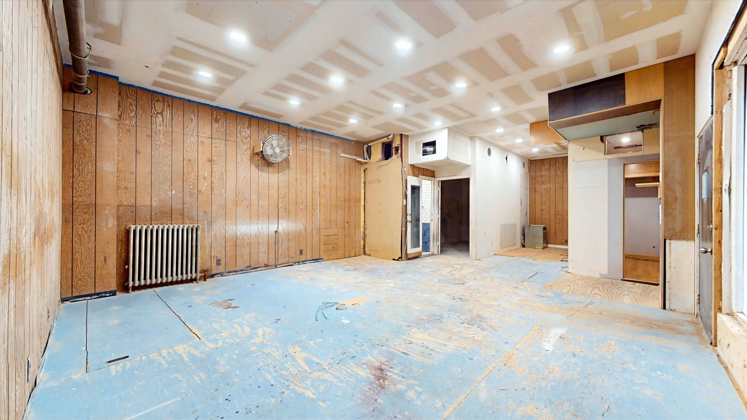 4 - 65-19 Myrtle Avenue Storefront Smaller.jpg