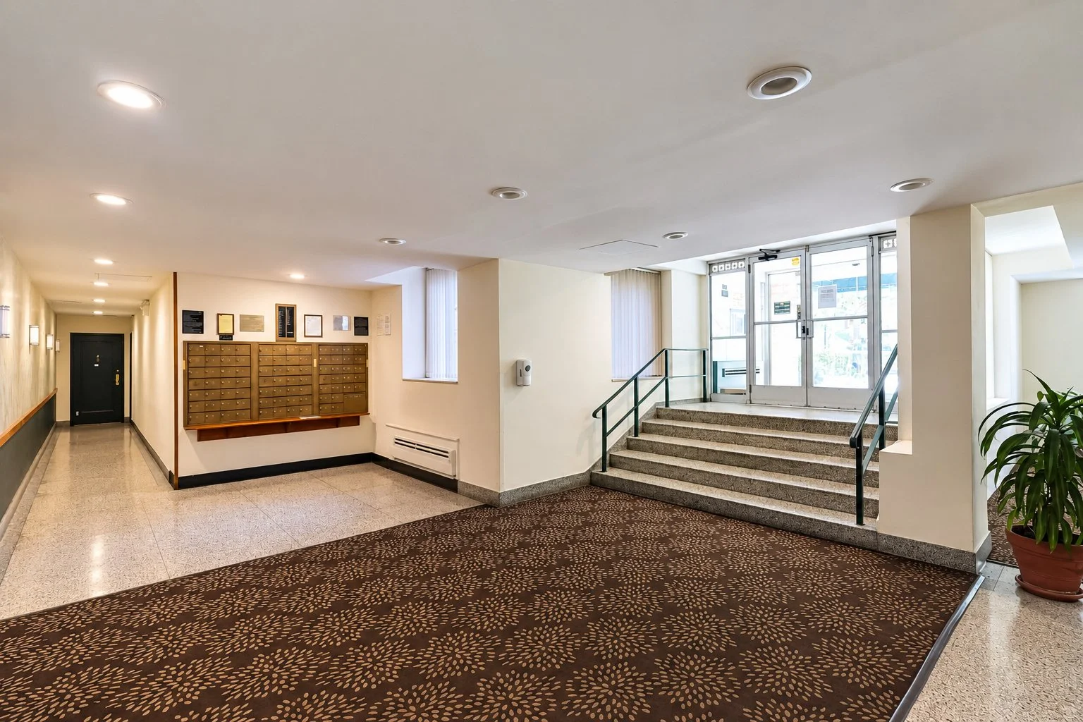83-85-116th-Street-6D-Kew-Gardens-LOBBY-1-enhanced.jpg