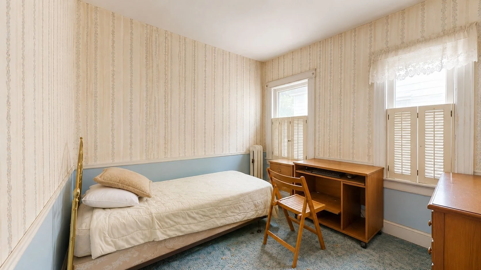 14 - 91-20 87th Street - Decluttered.jpg