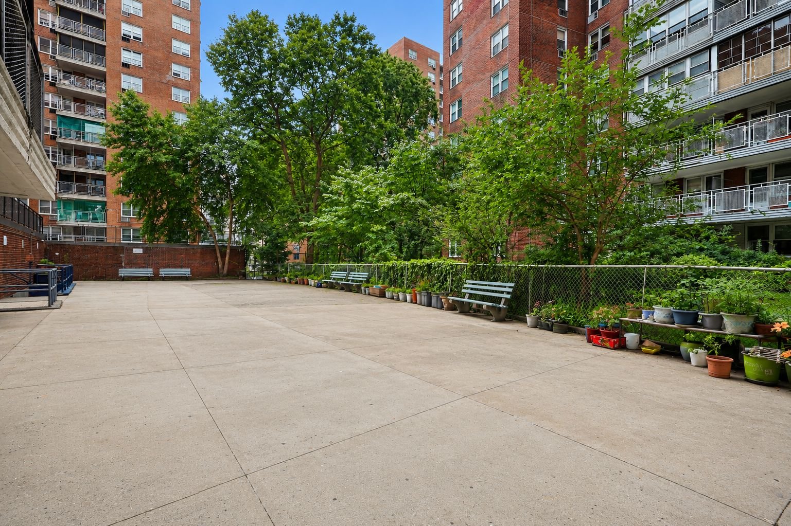 9 - 43-10 Kissena Blvd 6H - Decluttered.jpg