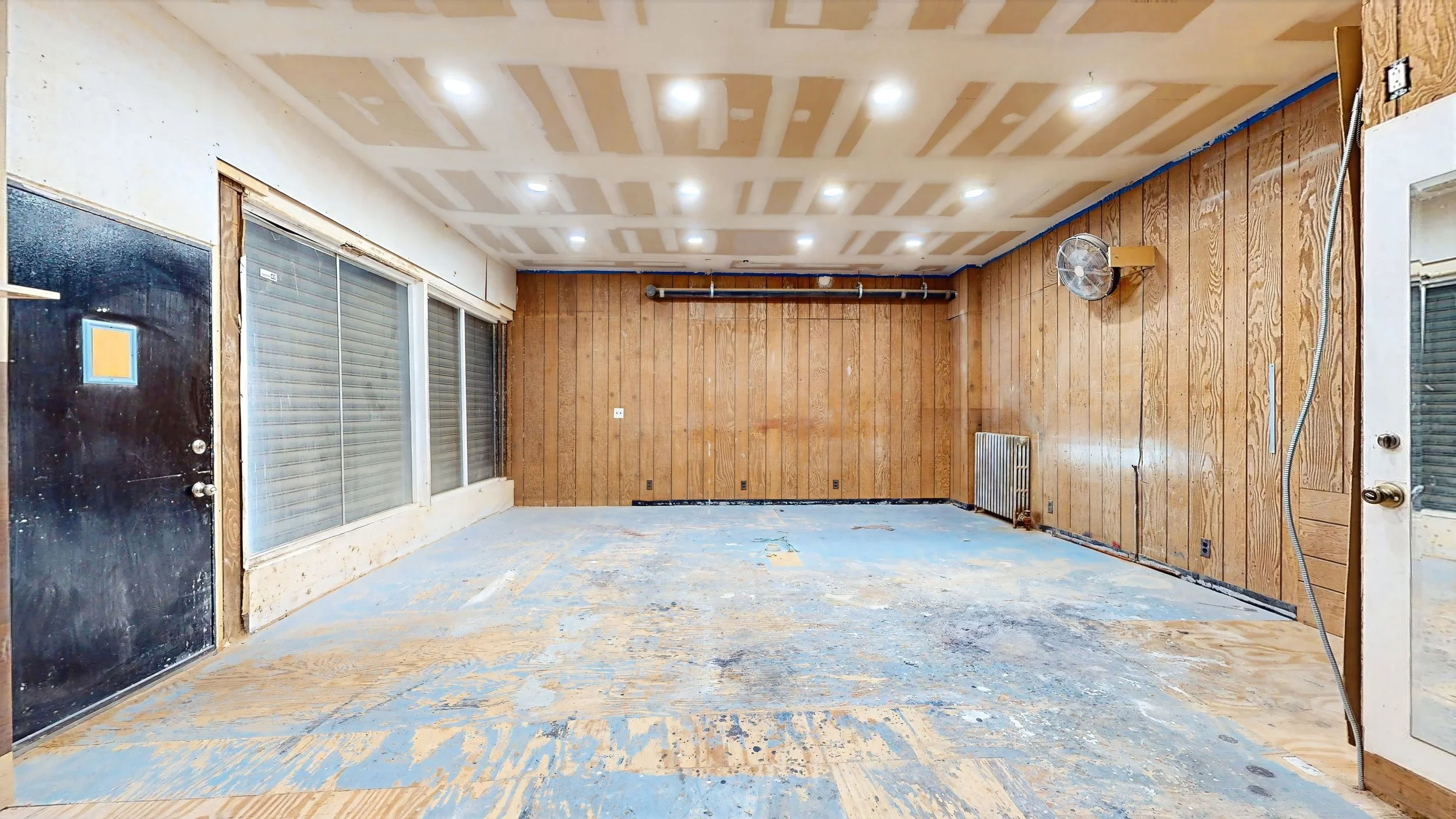 20 - 65-19 Myrtle Avenue Storefront Smaller.jpg