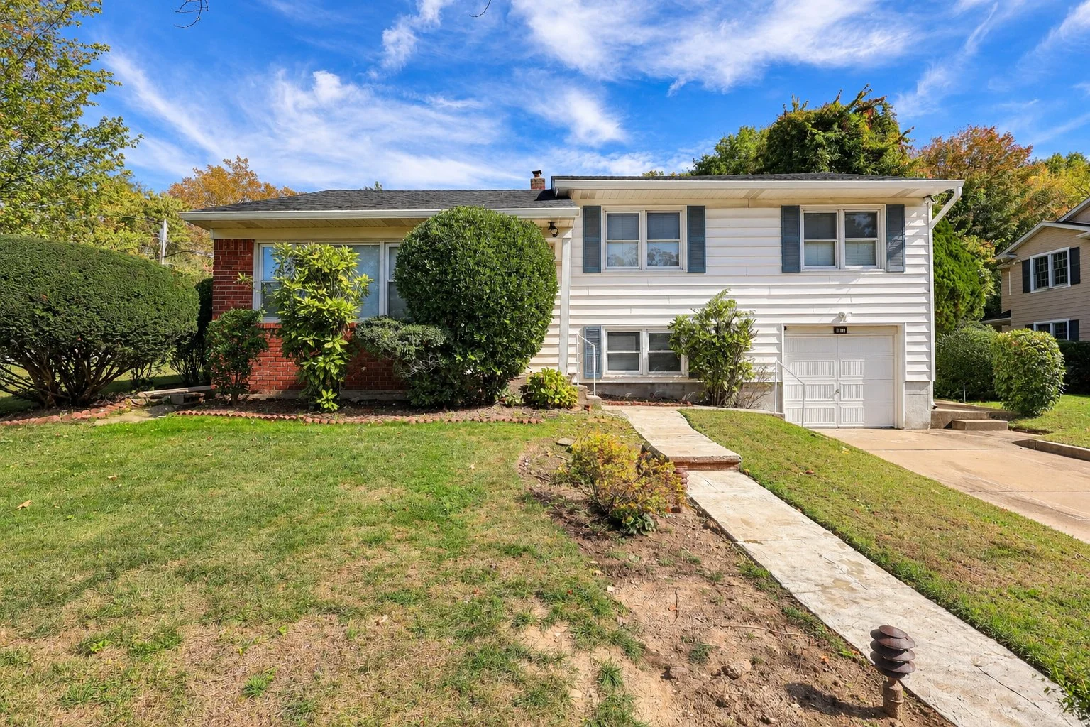 38 Fairview Avenue, Great Neck, NY
