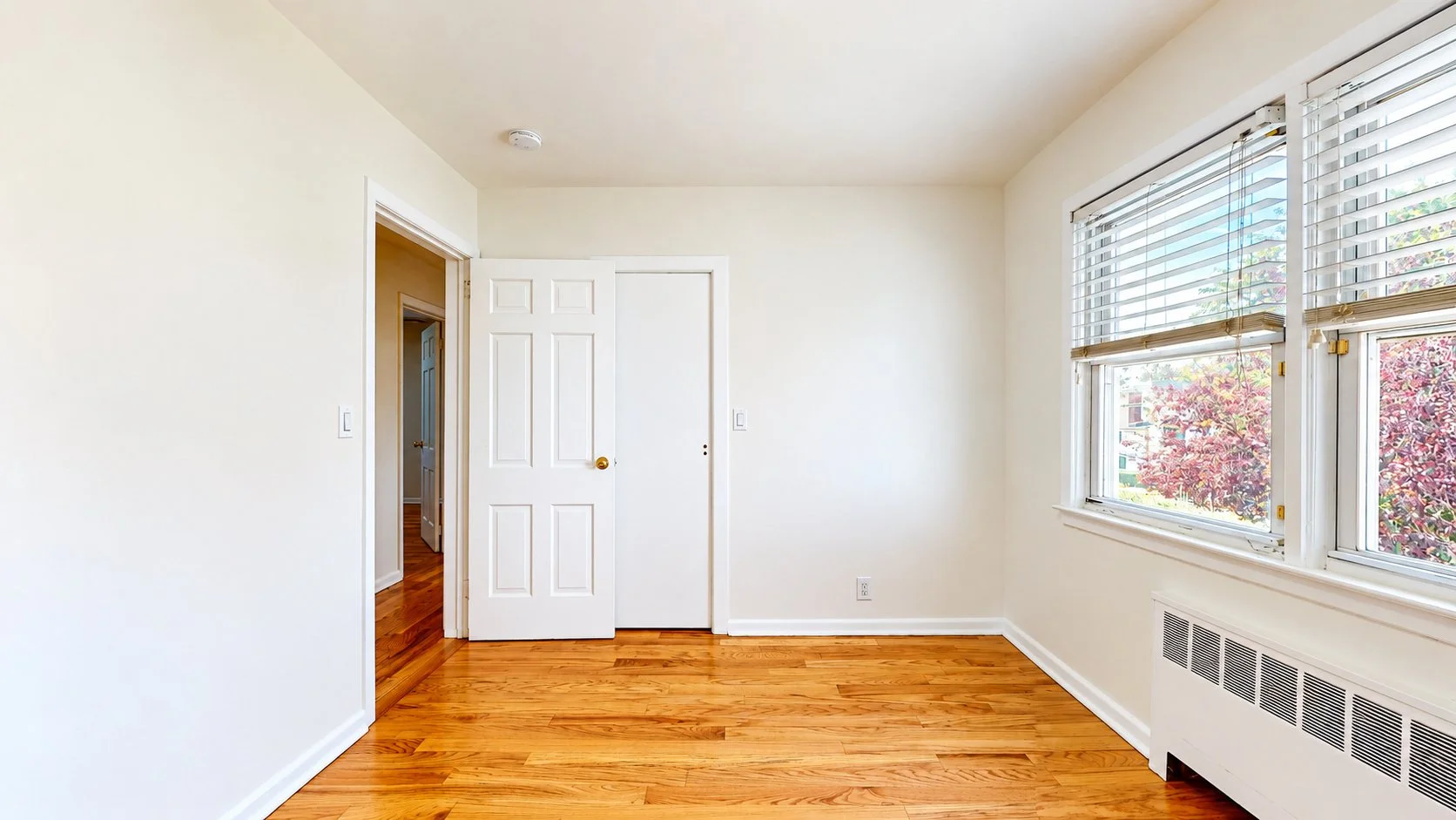 38-Fairview-Avenue-Great-Neck-10212026_201131-enhanced.jpg