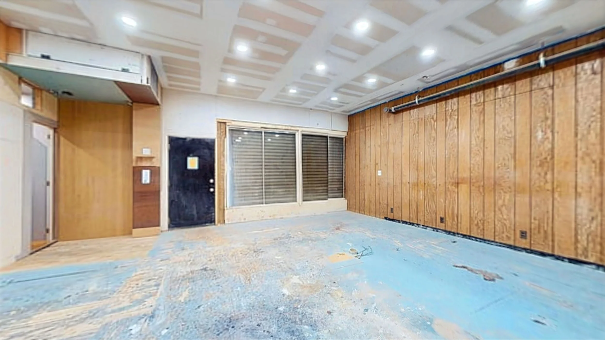 1 - 65-19 Myrtle Avenue Storefront Smaller.jpg