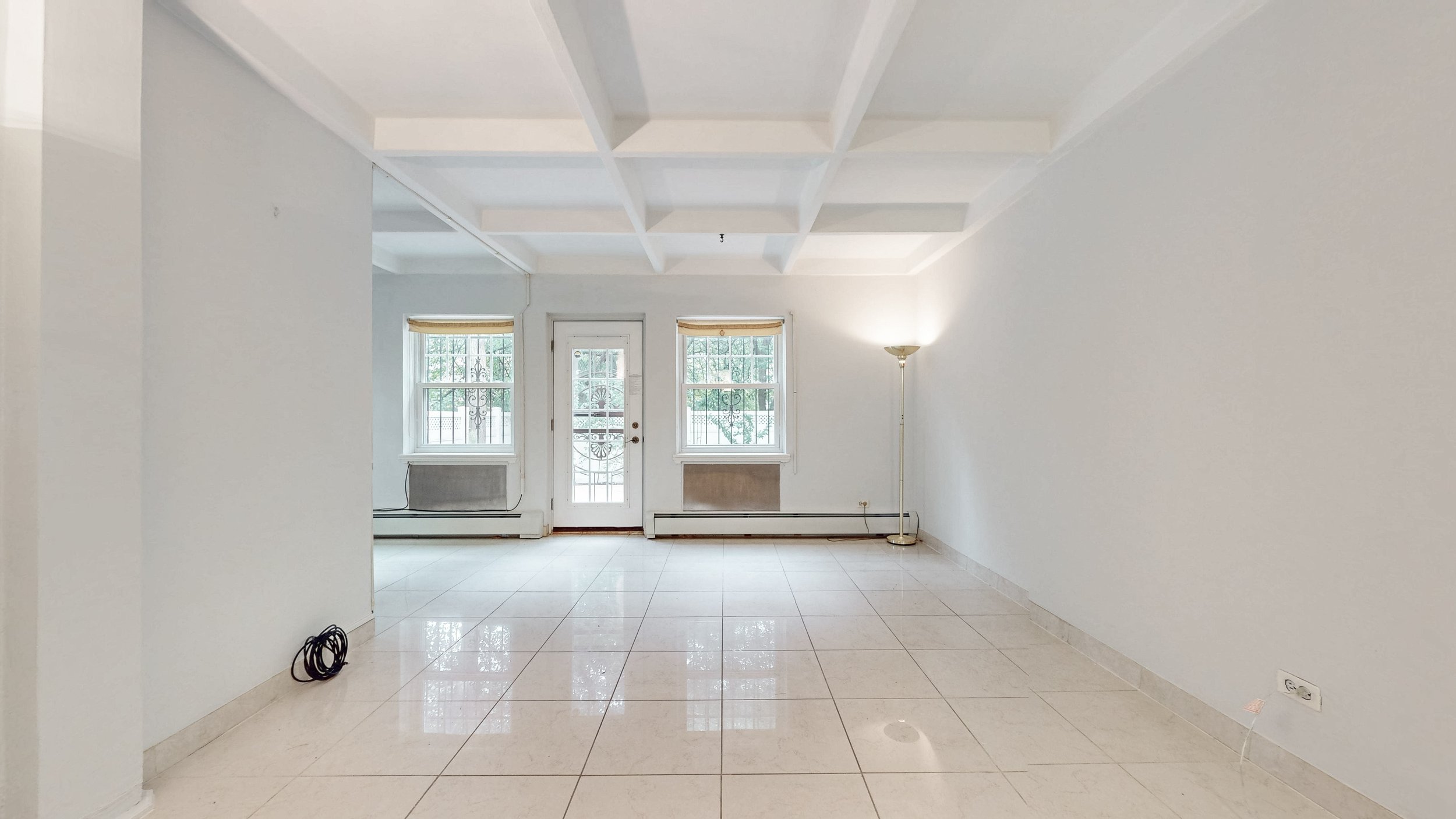 147-36-Charter-Road-Kew-Gardens-Hills-10122025_103543-min.jpg