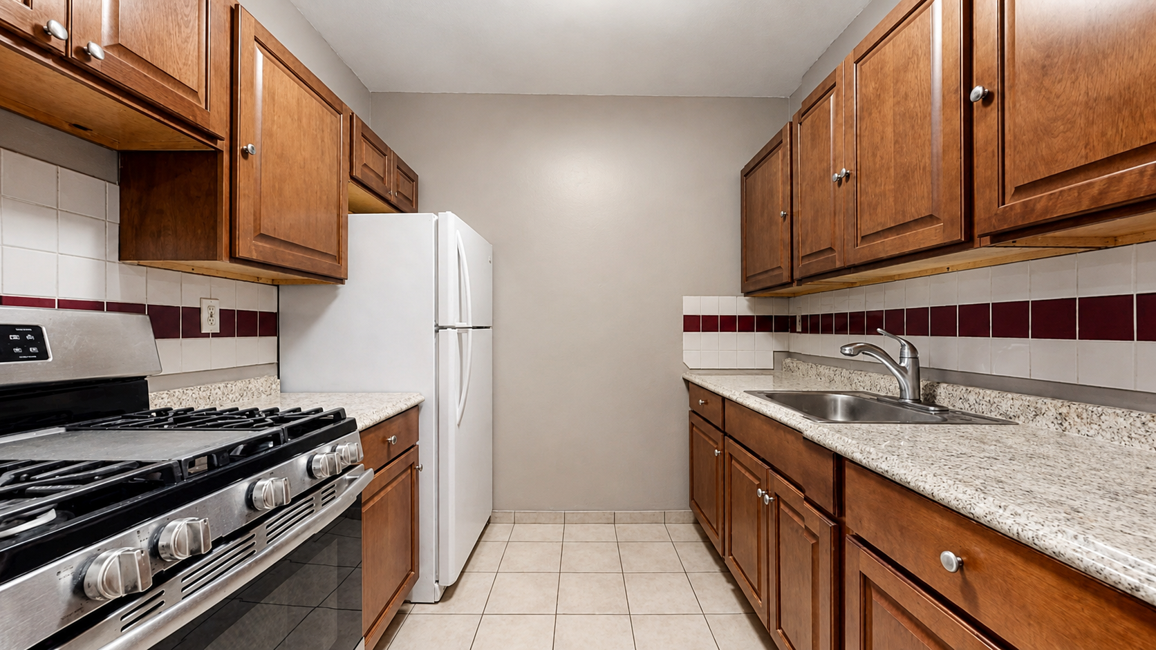 09 - 611 Southern Blvd 2Fl - Enhanced.png