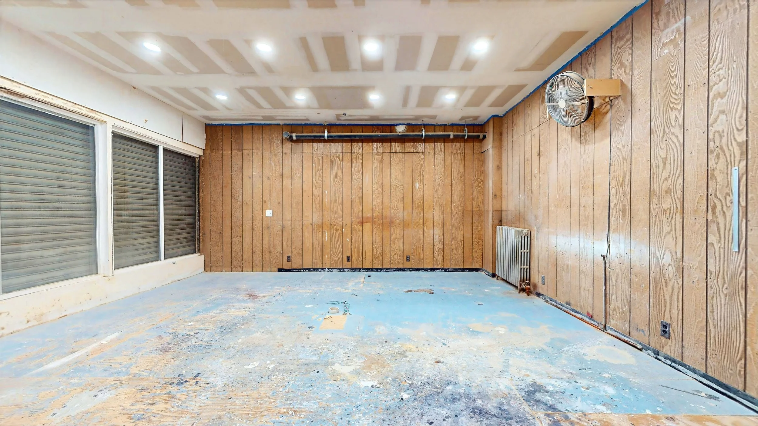 23 - 65-19 Myrtle Avenue Storefront Smaller.jpg