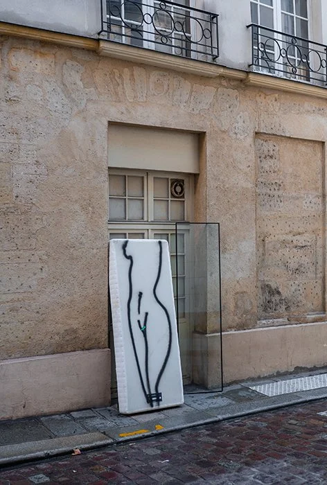 Venus de Mattress - Sophia Clay