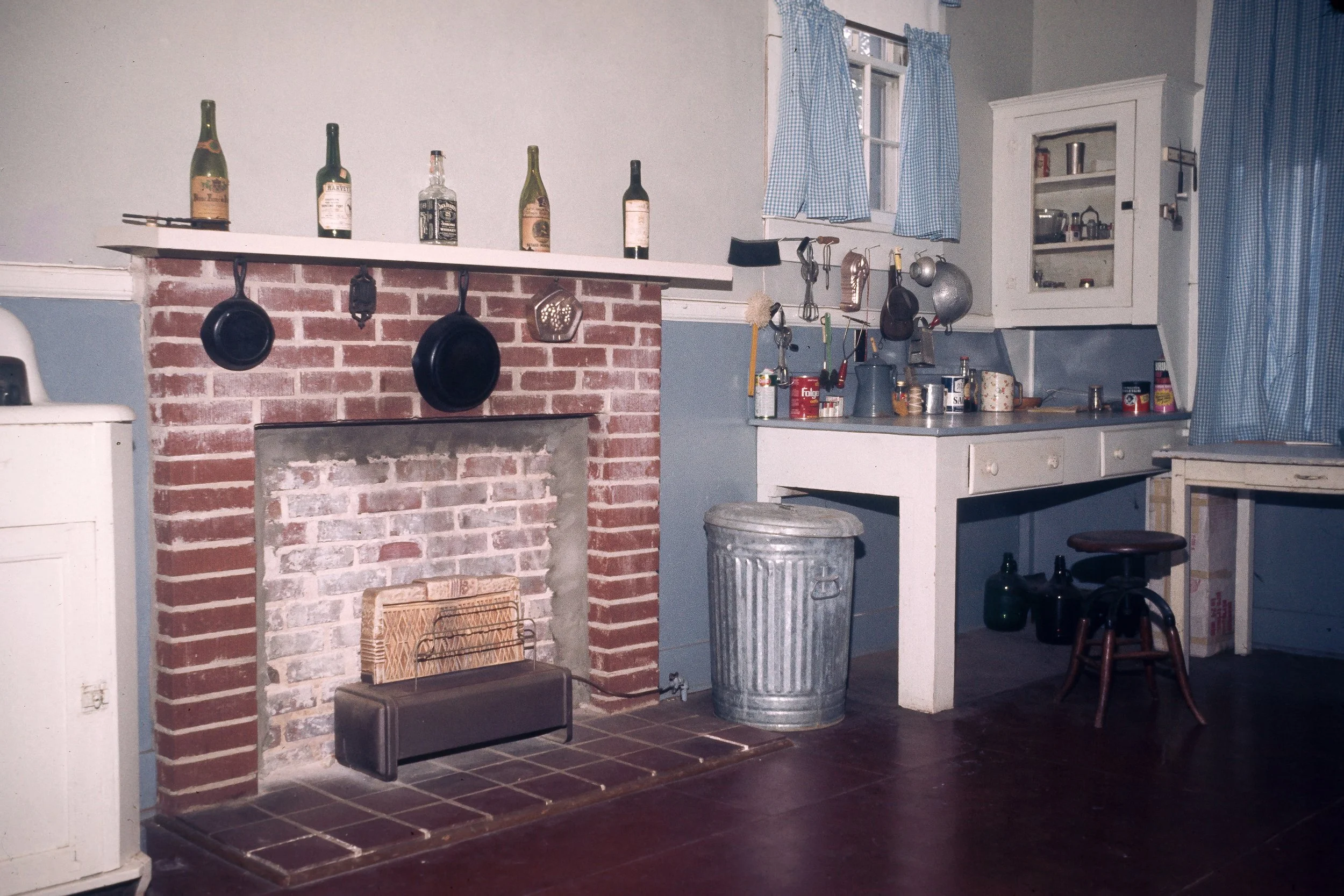 75-2: Kitchen Mantle, January 1975