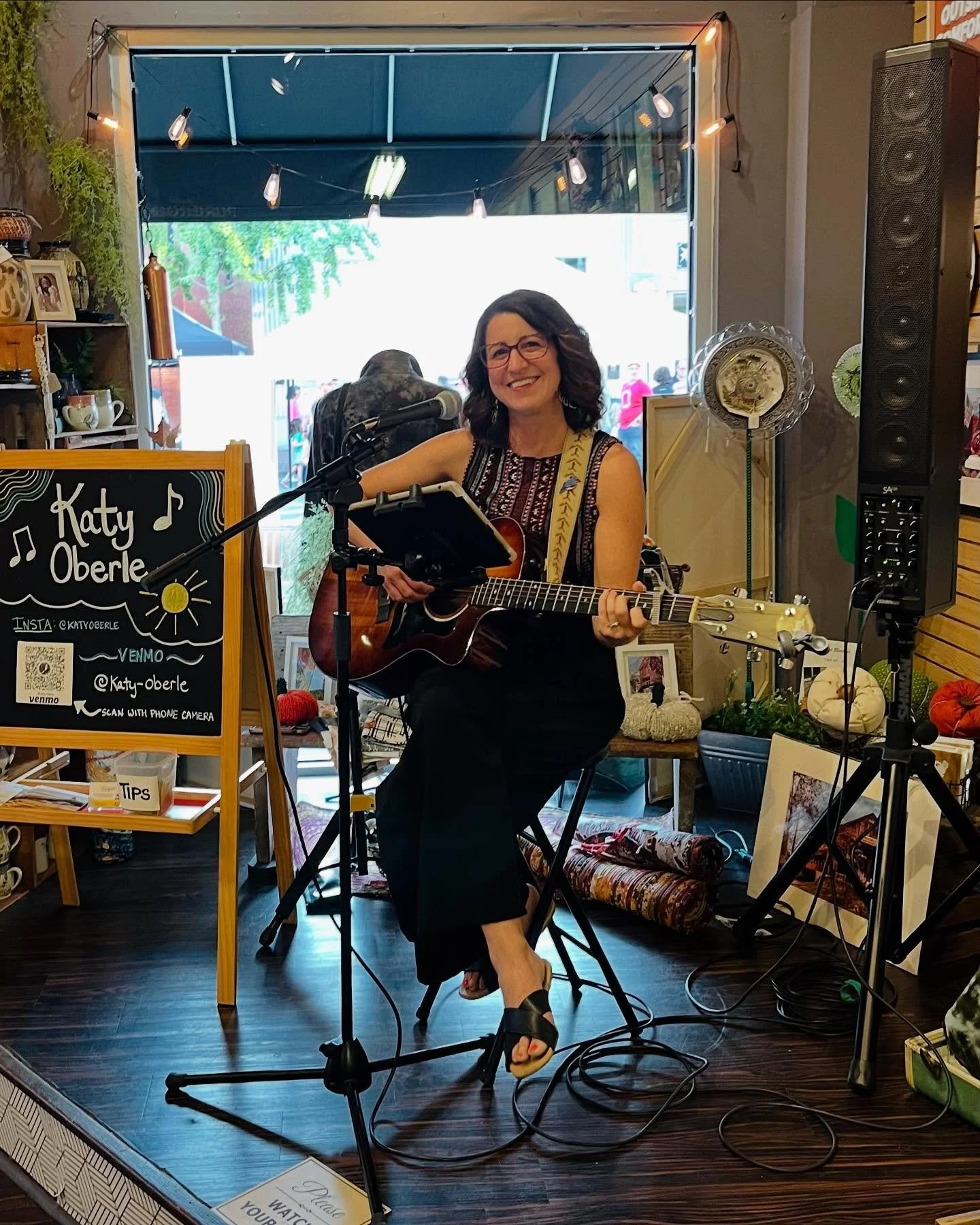 🎶 Played a 3-hr set of cover tunes tonight @purerootsboutique @uptownwestervilleinc Fourth Friday street festival!