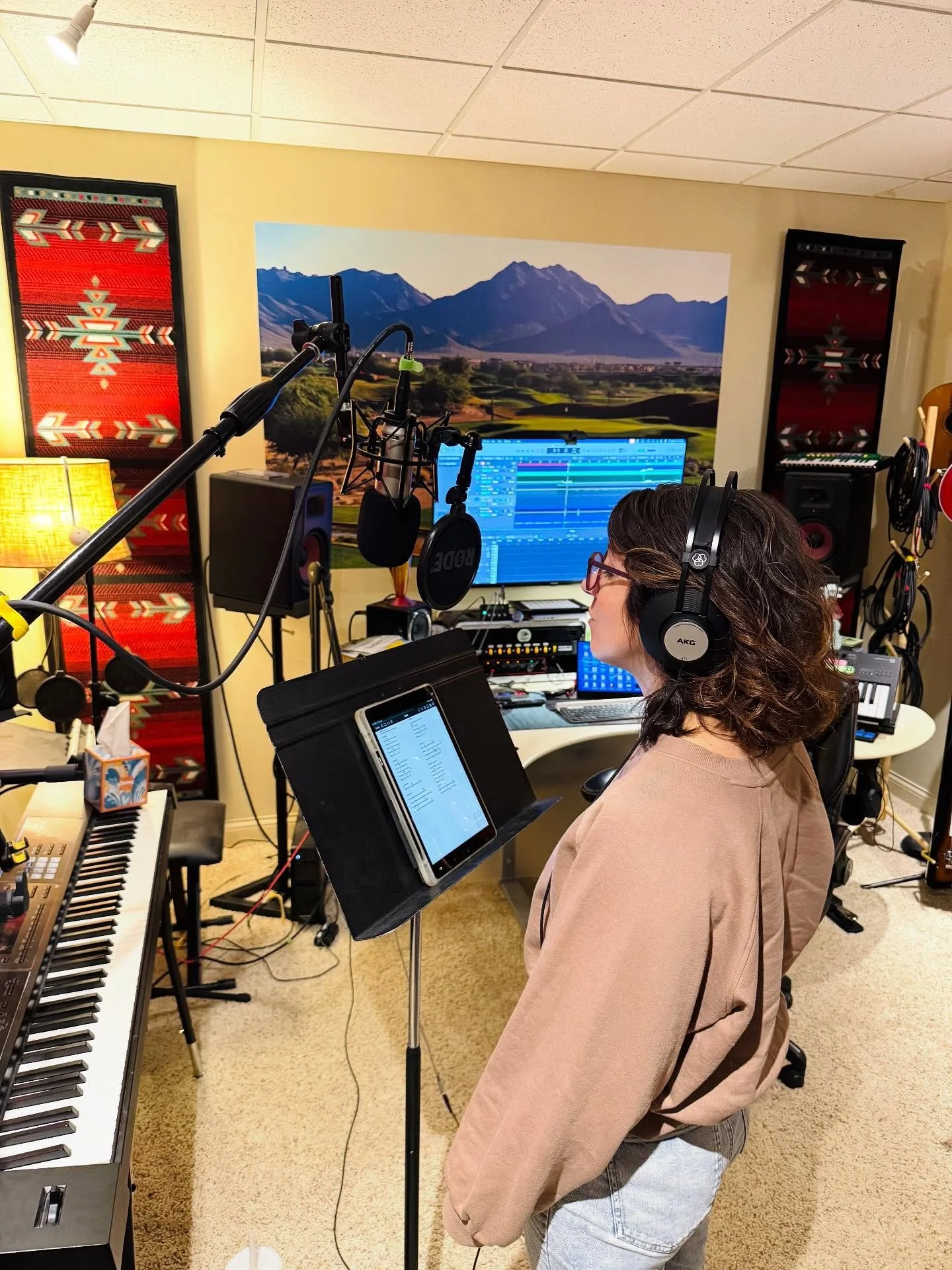 🎶My new EP (5-song album) &ldquo;Web&rdquo; comes out Fri. 11/7 on all streaming platforms. 

🕸️These 5 songs share messages of mindfulness, lovingkindness, and interconnectedness. I think we&rsquo;re hungry right now in our country for these messa