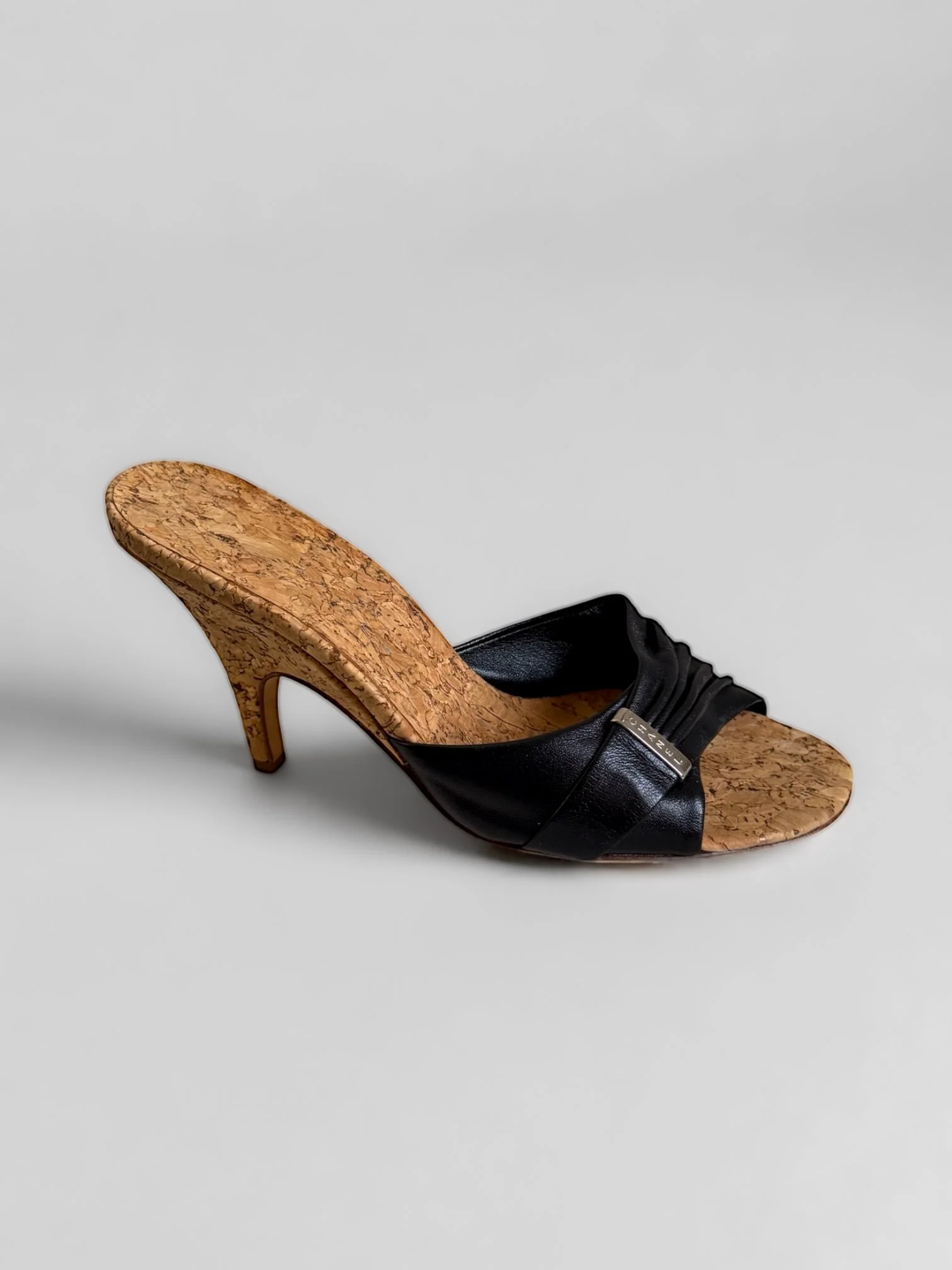 CHANEL leather and cork heel